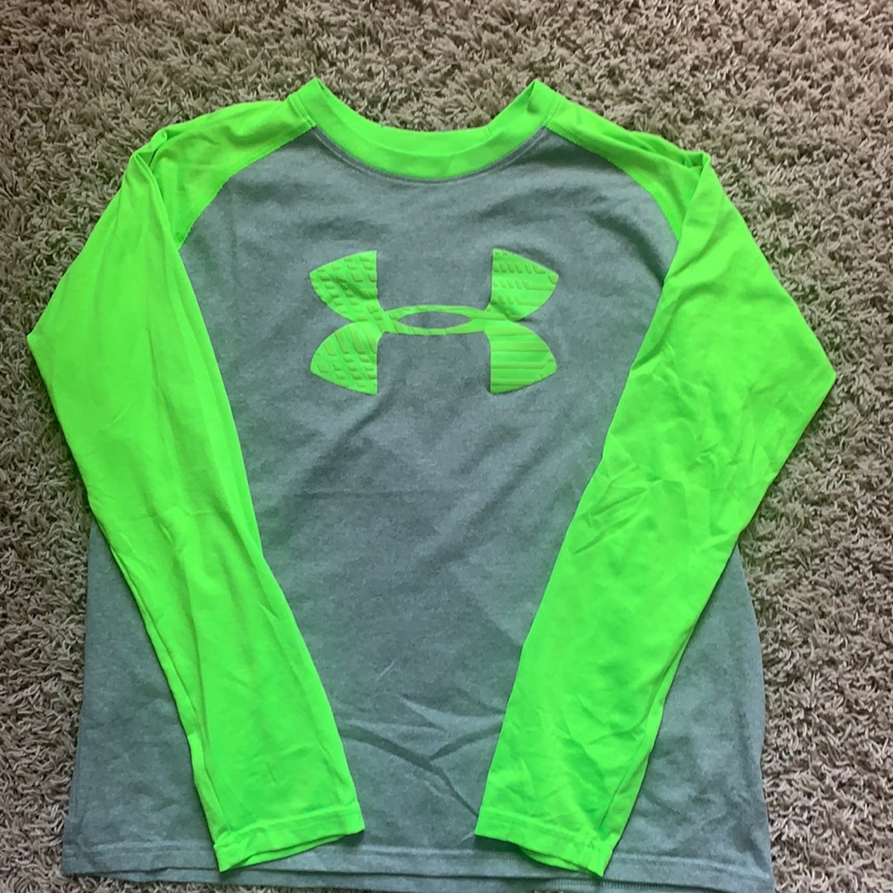Boys Under Armour long sleeve shirt